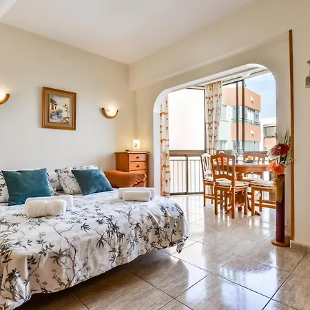 Apartament Apartamento Fleming En *